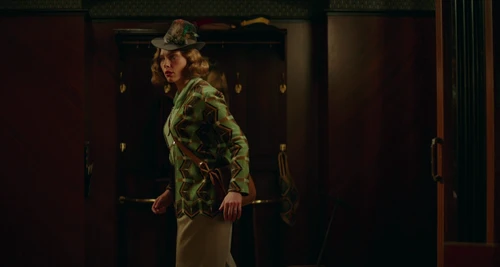 Still frame 67 from Jojo Rabbit (2019) directed by Taika Waititi