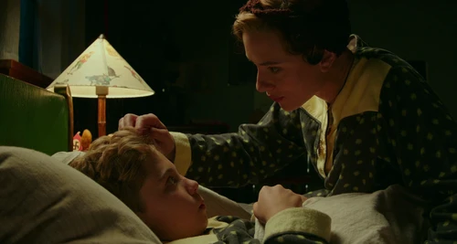 Still frame 69 from Jojo Rabbit (2019) directed by Taika Waititi