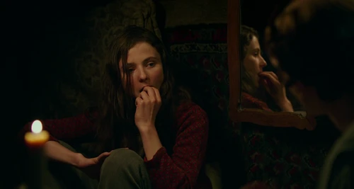 Still frame 71 from Jojo Rabbit (2019) directed by Taika Waititi