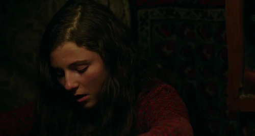 Still frame 73 from Jojo Rabbit (2019) directed by Taika Waititi