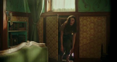 Still frame 83 from Jojo Rabbit (2019) directed by Taika Waititi