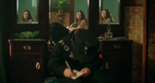 Still frame 85 from Jojo Rabbit (2019) directed by Taika Waititi
