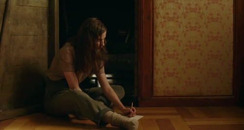 Still frame 101 from Jojo Rabbit (2019) directed by Taika Waititi