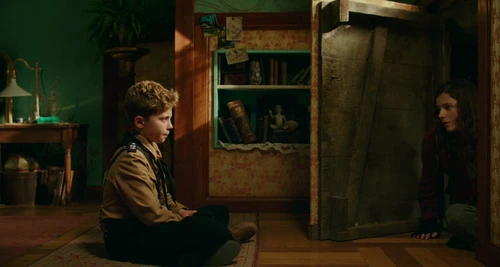 Still frame 111 from Jojo Rabbit (2019) directed by Taika Waititi