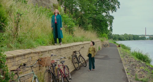 Still frame 118 from Jojo Rabbit (2019) directed by Taika Waititi
