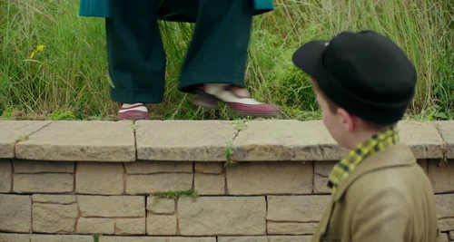 Still frame 119 from Jojo Rabbit (2019) directed by Taika Waititi