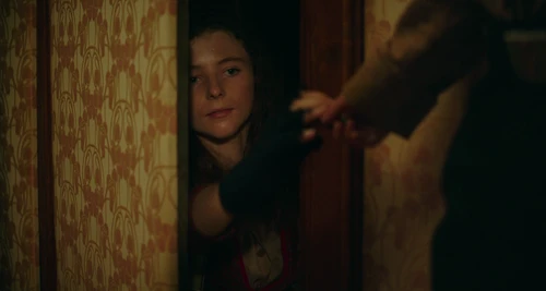 Still frame 145 from Jojo Rabbit (2019) directed by Taika Waititi