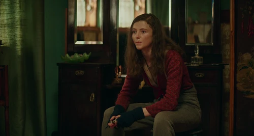 Still frame 149 from Jojo Rabbit (2019) directed by Taika Waititi