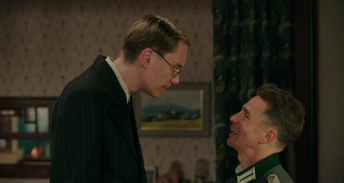 Still frame 158 from Jojo Rabbit (2019) directed by Taika Waititi
