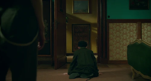 Still frame 190 from Jojo Rabbit (2019) directed by Taika Waititi