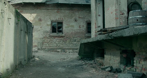 Still frame 210 from Jojo Rabbit (2019) directed by Taika Waititi