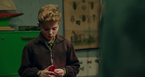 Still frame 236 from Jojo Rabbit (2019) directed by Taika Waititi