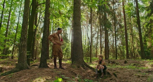 Still frame 26 from Jojo Rabbit (2019) directed by Taika Waititi