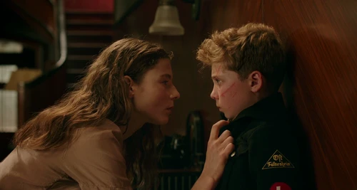 Still frame 56 from Jojo Rabbit (2019) directed by Taika Waititi