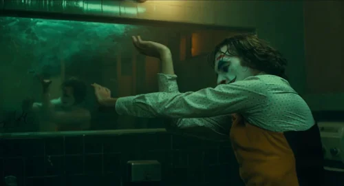 Still frame 37 from Joker (2019) directed by Todd Phillips