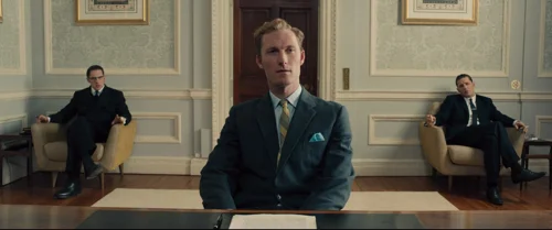 Still frame 53 from Legend (2015) directed by Brian Helgeland