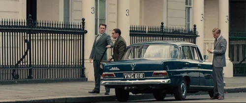 Still frame 121 from Legend (2015) directed by Brian Helgeland