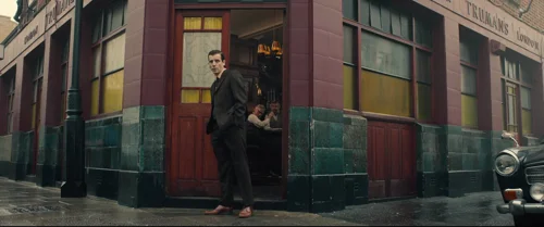 Still frame 171 from Legend (2015) directed by Brian Helgeland