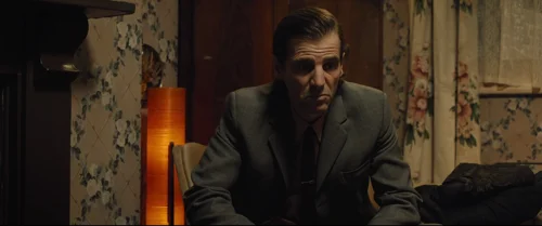 Still frame 188 from Legend (2015) directed by Brian Helgeland