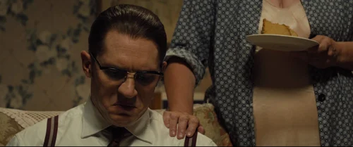 Still frame 195 from Legend (2015) directed by Brian Helgeland