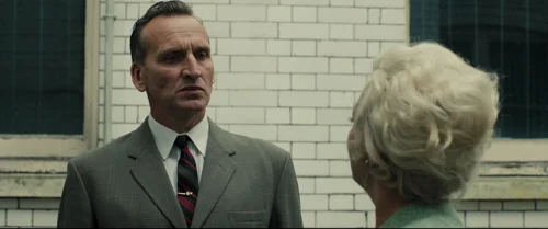 Still frame 203 from Legend (2015) directed by Brian Helgeland