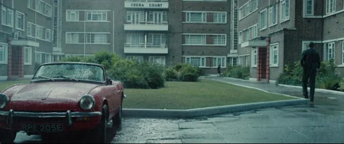 Still frame 210 from Legend (2015) directed by Brian Helgeland