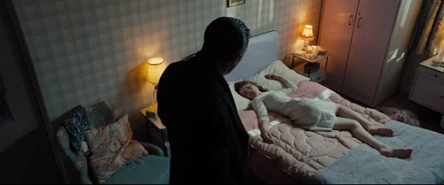 Still frame 229 from Legend (2015) directed by Brian Helgeland