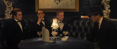 Still frame 233 from Legend (2015) directed by Brian Helgeland