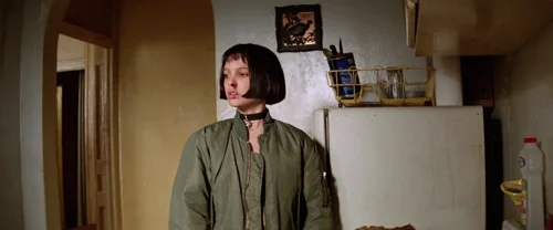Still frame 81 from Léon: The Professional (1994) directed by Luc Besson