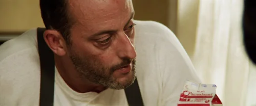 Still frame 93 from Léon: The Professional (1994) directed by Luc Besson