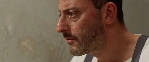 Still frame 95 from Léon: The Professional (1994) directed by Luc Besson