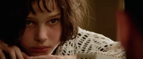 Still frame 102 from Léon: The Professional (1994) directed by Luc Besson