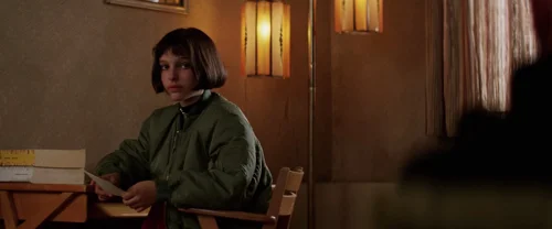 Still frame 111 from Léon: The Professional (1994) directed by Luc Besson