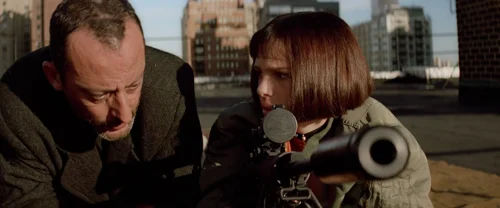 Still frame 119 from Léon: The Professional (1994) directed by Luc Besson