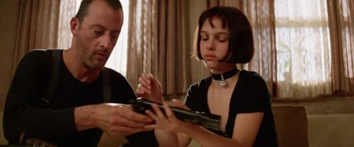 Still frame 131 from Léon: The Professional (1994) directed by Luc Besson
