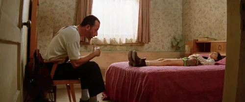 Still frame 150 from Léon: The Professional (1994) directed by Luc Besson