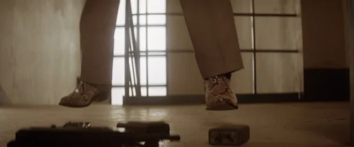 Still frame 13 from Léon: The Professional (1994) directed by Luc Besson