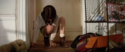 Still frame 163 from Léon: The Professional (1994) directed by Luc Besson