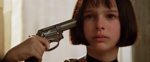 Still frame 179 from Léon: The Professional (1994) directed by Luc Besson