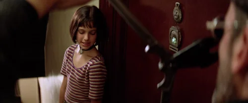 Still frame 186 from Léon: The Professional (1994) directed by Luc Besson