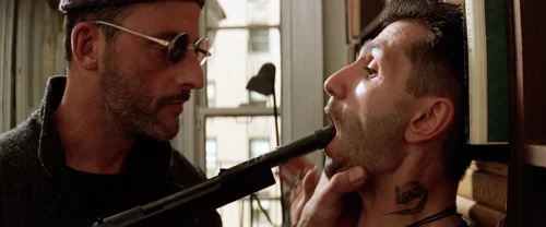 Still frame 187 from Léon: The Professional (1994) directed by Luc Besson
