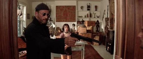 Still frame 189 from Léon: The Professional (1994) directed by Luc Besson