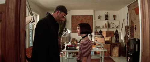 Still frame 192 from Léon: The Professional (1994) directed by Luc Besson