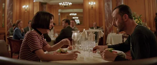 Still frame 200 from Léon: The Professional (1994) directed by Luc Besson