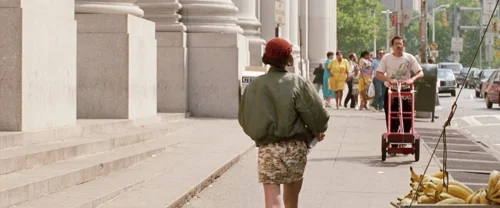 Still frame 227 from Léon: The Professional (1994) directed by Luc Besson
