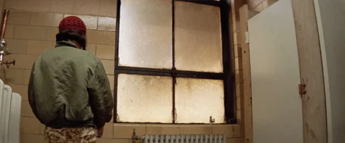 Still frame 233 from Léon: The Professional (1994) directed by Luc Besson