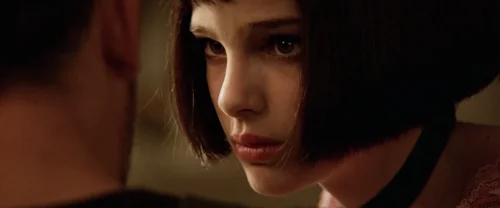 Still frame 261 from Léon: The Professional (1994) directed by Luc Besson