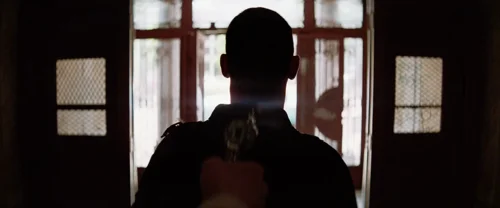 Still frame 314 from Léon: The Professional (1994) directed by Luc Besson