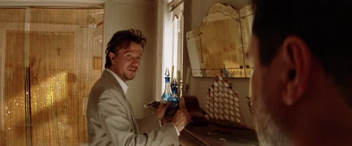 Still frame 66 from Léon: The Professional (1994) directed by Luc Besson