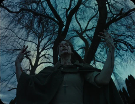 Still frame 312 from Longlegs (2024) directed by Osgood Perkins